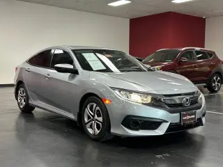 Honda Civic 2018 LX 4dr Sedan w/Honda Sensing