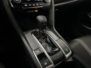 Honda Civic 2018 LX 4dr Sedan w/Honda Sensing