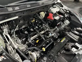 Nissan Kicks 2020 SR 4dr Crossover