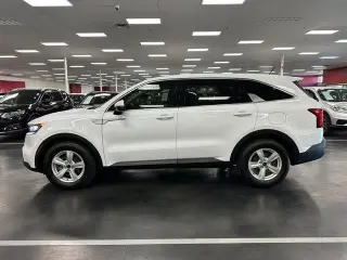 Kia Sorento 2021 LX 4dr SUV