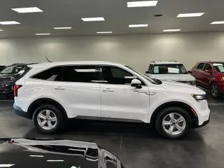 Kia Sorento 2021 LX 4dr SUV