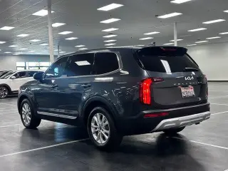 Kia Telluride 2022 LX 4dr SUV