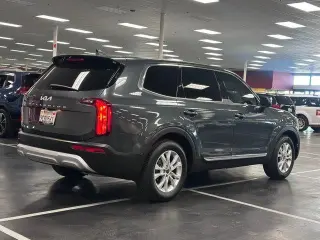 Kia Telluride 2022 LX 4dr SUV