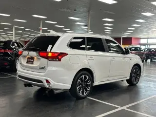 Mitsubishi Outlander PHEV 2018 AWD SEL 4dr SUV