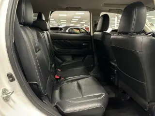Mitsubishi Outlander PHEV 2018 AWD SEL 4dr SUV