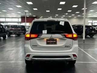 Mitsubishi Outlander PHEV 2018 AWD SEL 4dr SUV