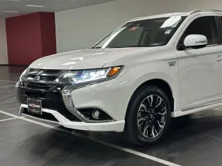 Mitsubishi Outlander PHEV 2018 AWD SEL 4dr SUV