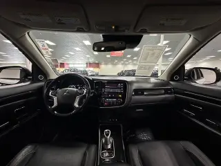 Mitsubishi Outlander PHEV 2018 AWD SEL 4dr SUV