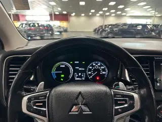 Mitsubishi Outlander PHEV 2018 AWD SEL 4dr SUV