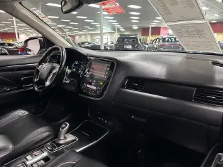 Mitsubishi Outlander PHEV 2018 AWD SEL 4dr SUV