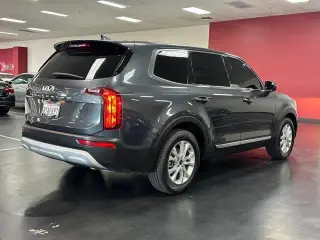 Kia Telluride 2022 LX 4dr SUV