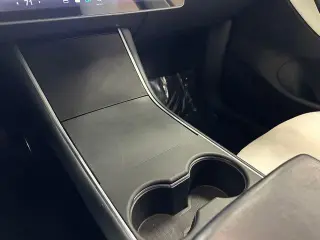 Tesla Model Y 2021 AWD Long Range 4dr Crossover