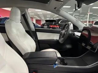 Tesla Model Y 2021 AWD Long Range 4dr Crossover