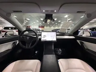 Tesla Model Y 2021 AWD Long Range 4dr Crossover