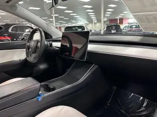 Tesla Model Y 2021 AWD Long Range 4dr Crossover