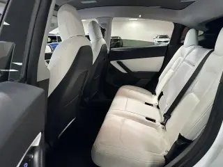 Tesla Model Y 2021 AWD Long Range 4dr Crossover