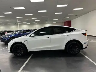 Tesla Model Y 2021 AWD Long Range 4dr Crossover