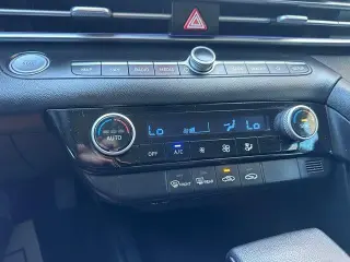 Hyundai ELANTRA 2024 SEL 4dr Sedan