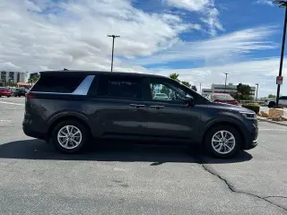 Kia Carnival 2022 LX 4dr Mini-Van