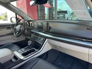 Kia Carnival 2022 LX 4dr Mini-Van