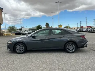 Hyundai ELANTRA 2024 SEL 4dr Sedan