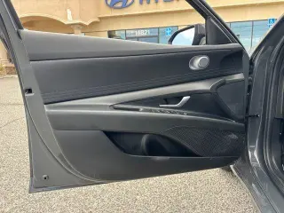 Hyundai ELANTRA 2024 SEL 4dr Sedan