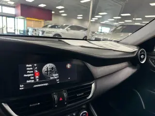 Alfa Romeo Giulia 2018 Ti 4dr Sedan
