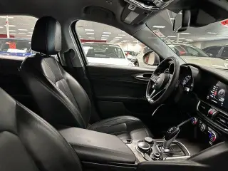Alfa Romeo Giulia 2018 Ti 4dr Sedan