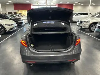 Alfa Romeo Giulia 2018 Ti 4dr Sedan