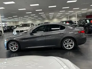Alfa Romeo Giulia 2018 Ti 4dr Sedan
