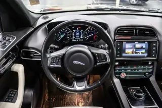 Jaguar F-PACE 2018 AWD 35t Prestige 4dr SUV