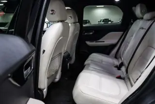 Jaguar F-PACE 2018 AWD 35t Prestige 4dr SUV