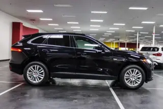Jaguar F-PACE 2018 AWD 35t Prestige 4dr SUV