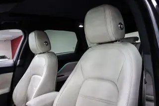 Jaguar F-PACE 2018 AWD 35t Prestige 4dr SUV