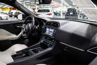 Jaguar F-PACE 2018 AWD 35t Prestige 4dr SUV