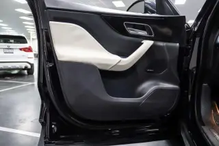 Jaguar F-PACE 2018 AWD 35t Prestige 4dr SUV