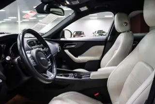 Jaguar F-PACE 2018 AWD 35t Prestige 4dr SUV