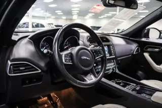 Jaguar F-PACE 2018 AWD 35t Prestige 4dr SUV