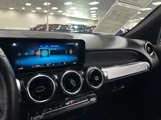 Mercedes-Benz GLB 2022 GLB 250 4dr SUV