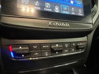 Maserati Ghibli 2017 4dr Sedan