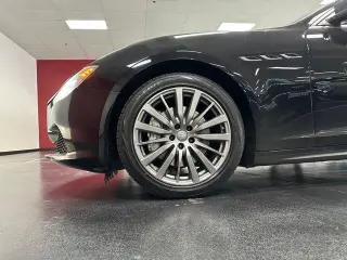Maserati Ghibli 2017 4dr Sedan