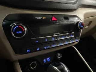 Hyundai TUCSON 2016 Sport 4dr SUV w/Beige Seats
