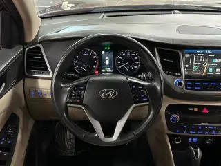Hyundai TUCSON 2016 Sport 4dr SUV w/Beige Seats