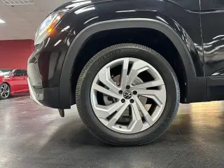 Volkswagen Atlas 2021 V6 SE 4dr SUV w/Technology (midyear release)