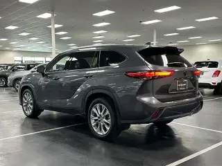 Toyota Highlander 2021 AWD Limited 4dr SUV