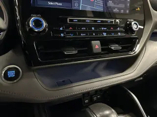 Toyota Highlander 2021 AWD Limited 4dr SUV