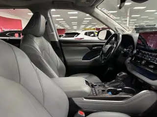 Toyota Highlander 2021 AWD Limited 4dr SUV