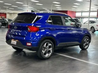 Hyundai VENUE 2022 SEL 4dr Crossover