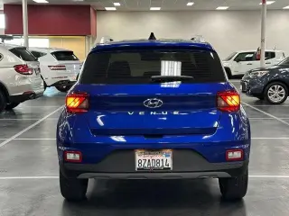 Hyundai VENUE 2022 SEL 4dr Crossover