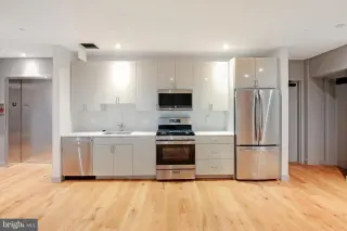 Propiedad en alquiler con 5 habitaciones y 2 baños en Washington